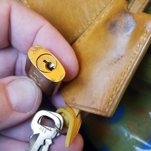 SOLD@! Louis Vuitton Monogram Vernis Weekender - Picture 6 of 12